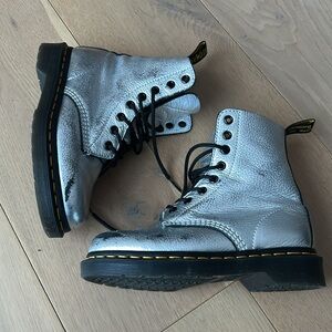 Dr Martens pascal metallic boots